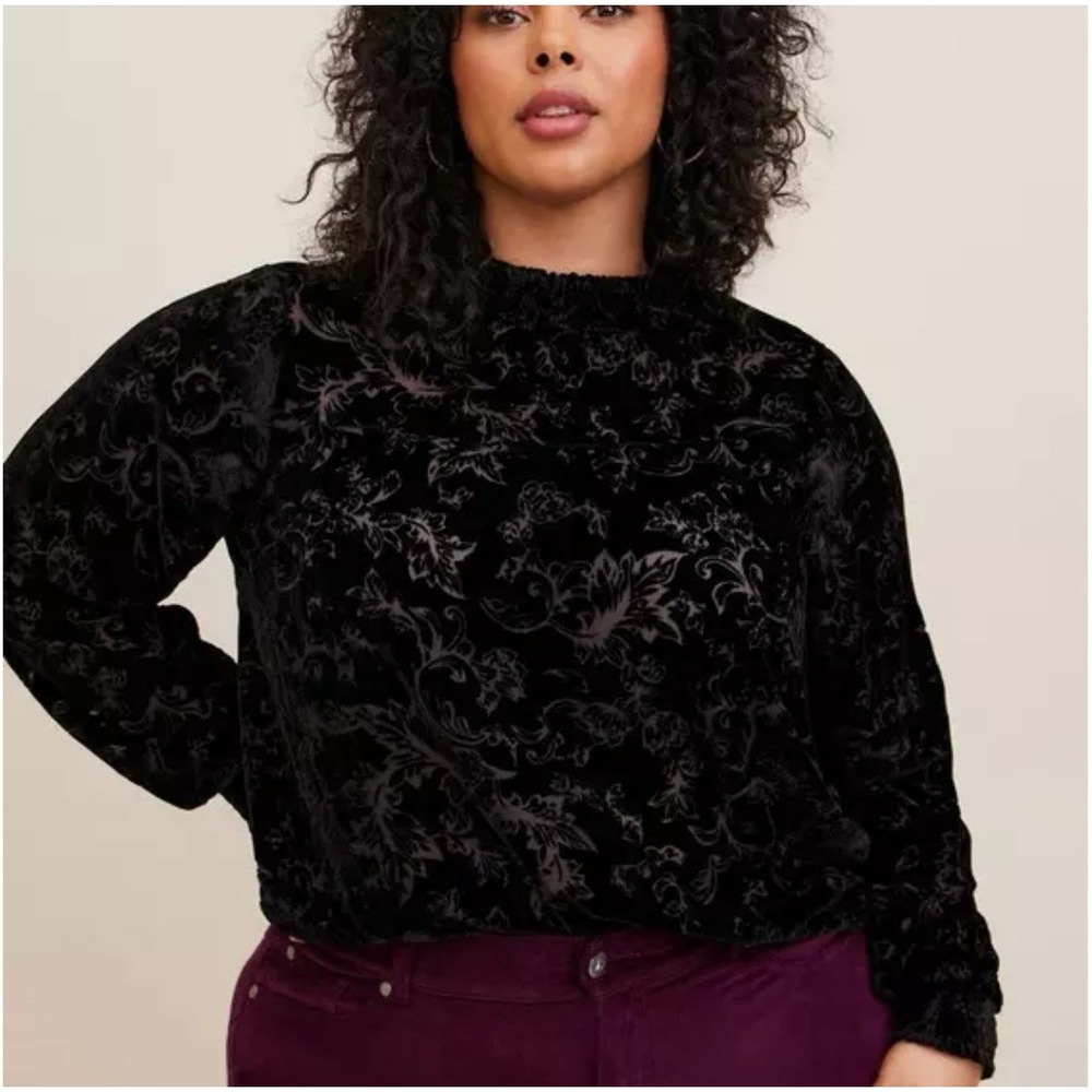 Torrid Velvet Burnout Floral Top Smocked Turtleneck Whimsigoth Dark Romance 4/4X